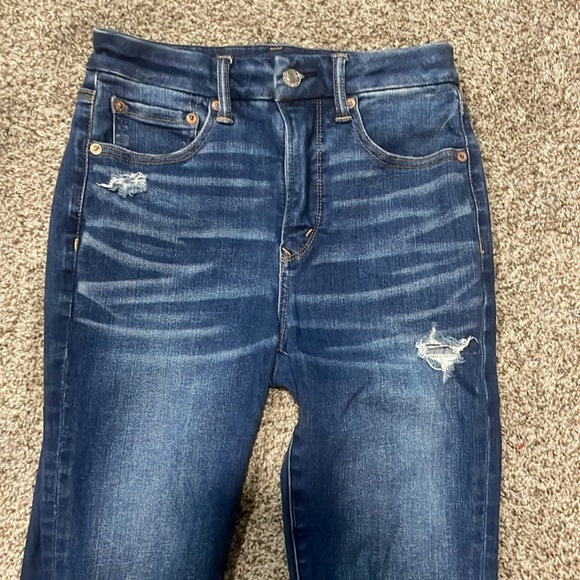 American Eagle the Luxxe Jean - Picture 2 of 6